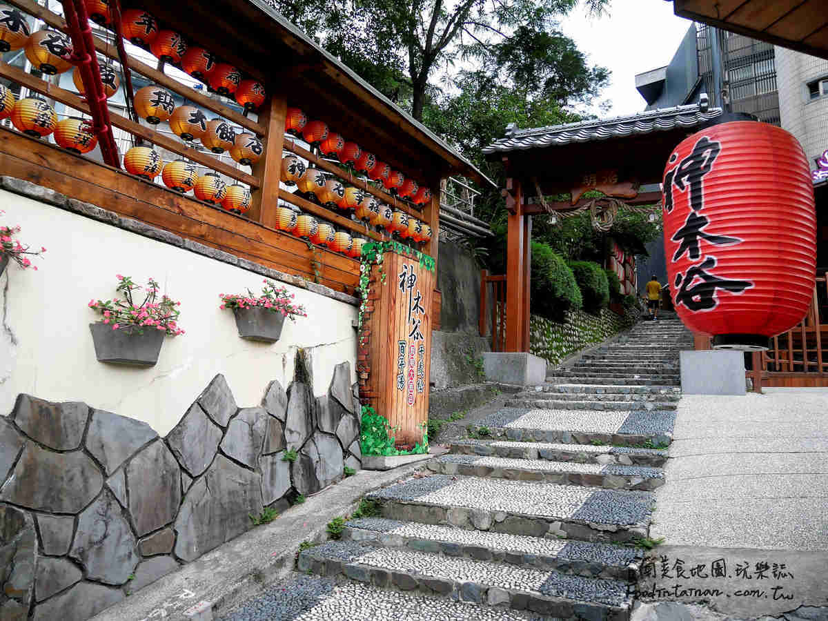 大臺中千年五葉松神木姻綠豬四方水第一家首間檜木溫泉標章旅館-谷關神木谷假期大飯店