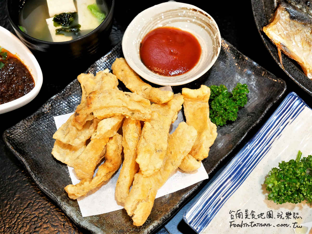 臺南平價(jià)餐廳推薦包場學(xué)生證優(yōu)惠-全家鍋物丼飯咖哩定食