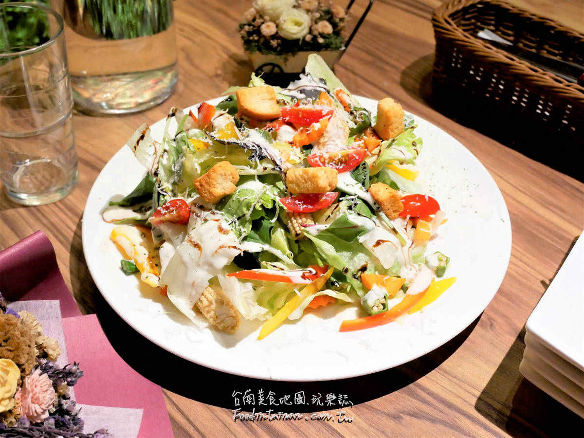 臺南推薦預約宵夜舒肥料理餐點童話特調調酒酒吧-Ai-Wei Bistro愛薇餐酒館