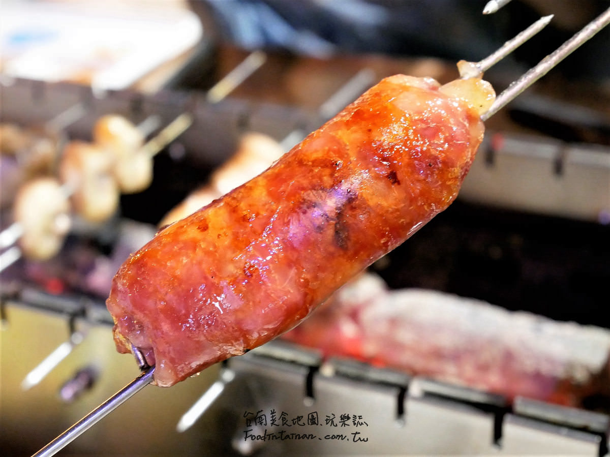 臺南推薦自動便利懶人旋轉BBQ烤肉自家漁船現補新鮮漁產海味直播拍賣平臺親子遊戲區飛鏢機-【請上桌】國際港灣