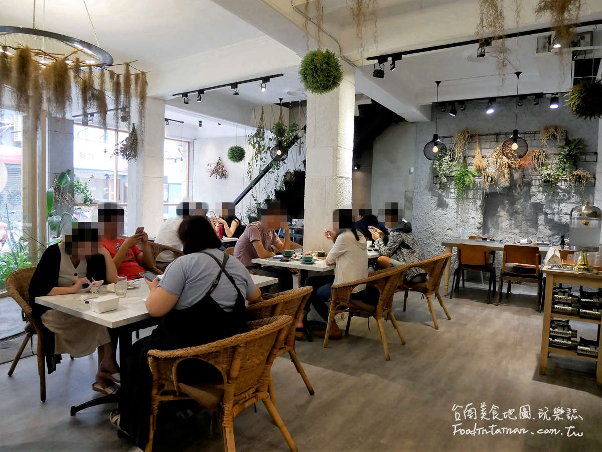 臺南推薦早午餐晚餐點心的網美系文青風格老屋咖啡館-熨斗目花珈琲 珈哩 cafe WUDAO