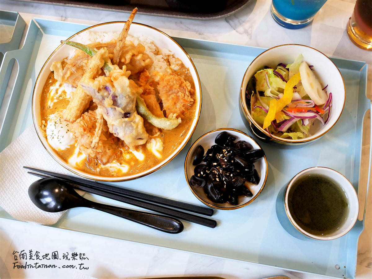 臺南推薦早午餐晚餐點心的網美系文青風格老屋咖啡館-熨斗目花珈琲 珈哩 cafe WUDAO