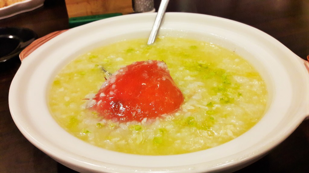 【臺南-安平區(qū)美食】寬水庭園 物超所值的活蝦、甕仔雞餐廳